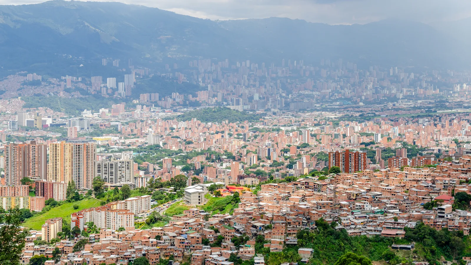 The Medellín valley seen from Robledo, with the city spreading towards the mountains